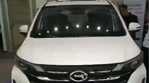 经典国产车街拍视频,街拍视频中的时光穿梭之旅